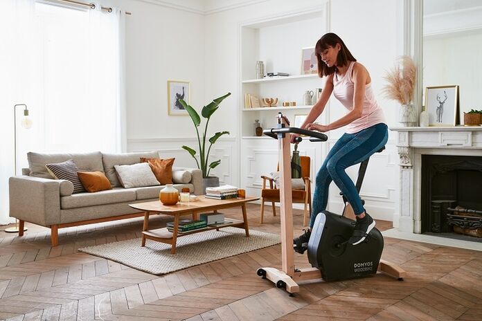 دوچرخه ورزشی برای کاهش وزن در خانه