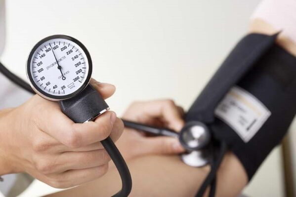 افراد مبتلا به فشار خون بالا از پیروی از رژیم غذایی تنبل منع می شوند